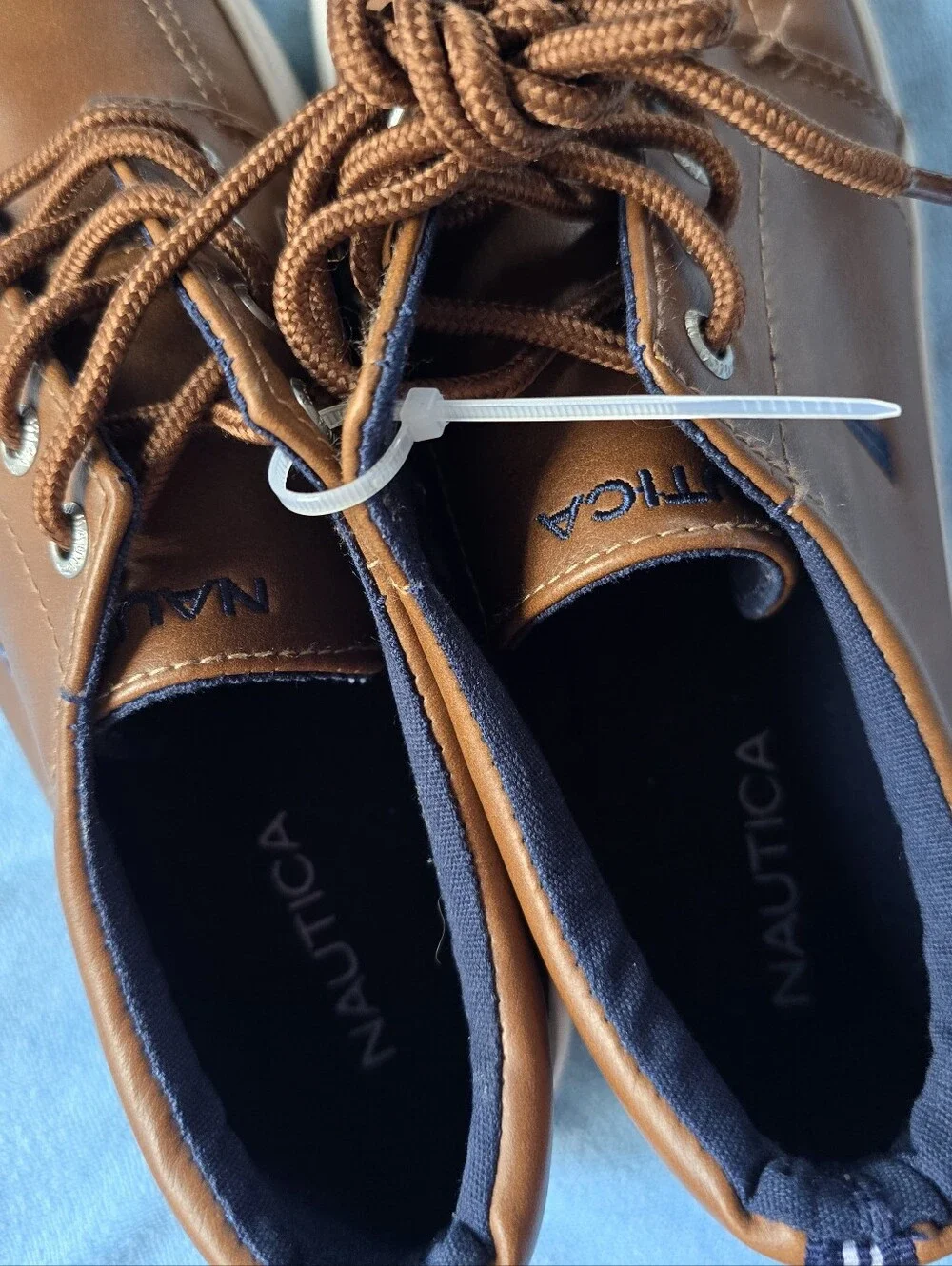 Nautica Men's Brown Leather Boat Shoes with White Sole Size 3 For Boy
